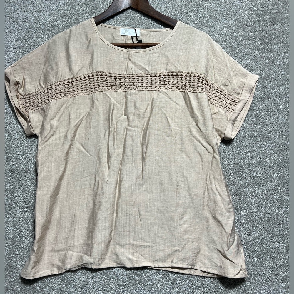 Liam & Company Woman’s Beige Short Sleeve Blouse Top Size XL New With Tags